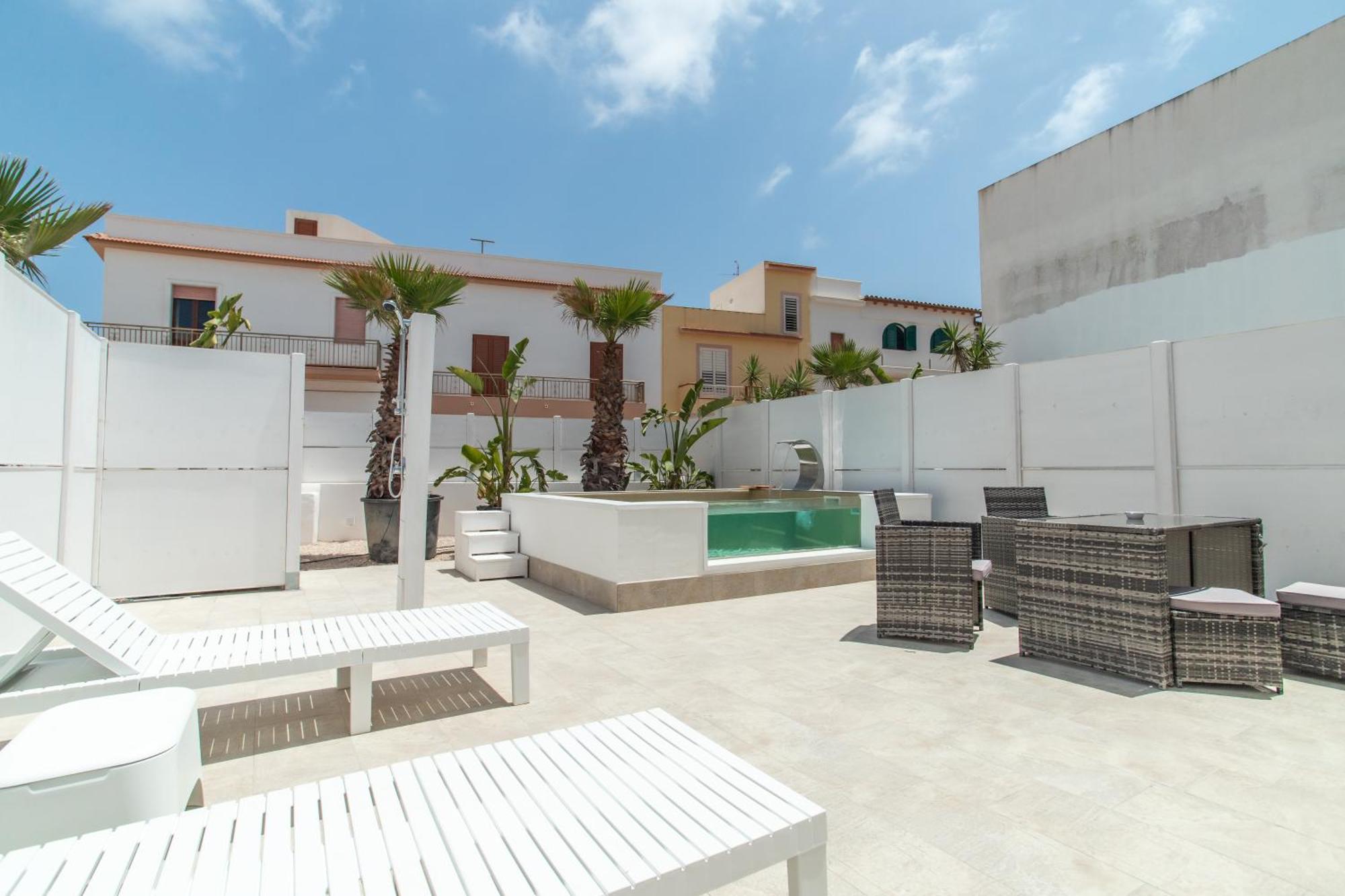 Le Grotte Hotel Lampedusa Exterior photo